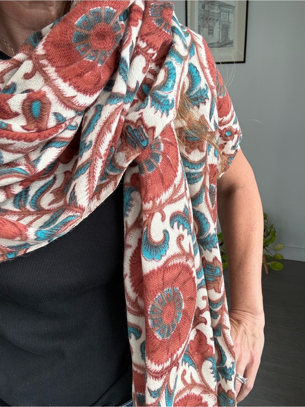 Roberta Roller Rabbit 100% Wool Oversized Floral Wrap Scarf - Picture 9 of 9